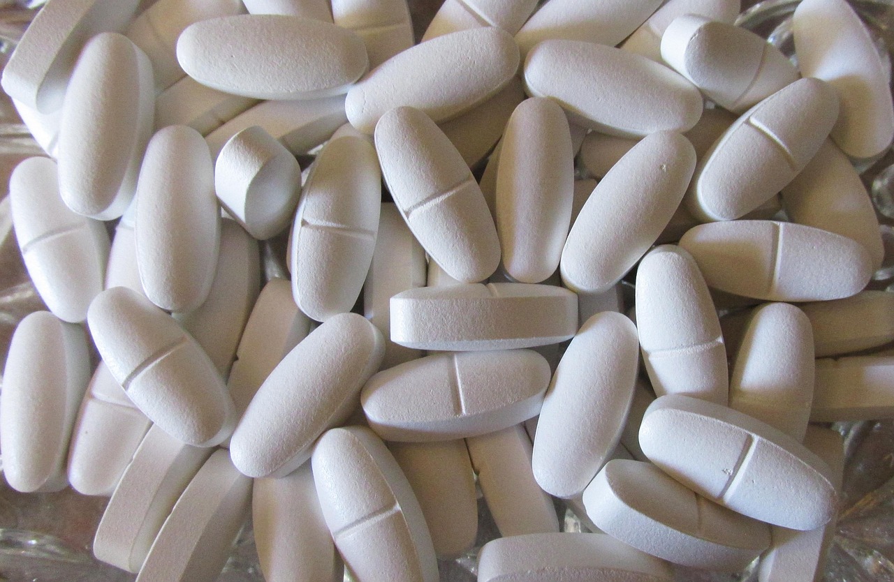 vitamin d, calcium, tablets, healthy, diet, supplement, bone strength, osteoporosis, vitamin d, vitamin d, vitamin d, vitamin d, vitamin d, calcium, calcium, calcium, calcium, osteoporosis, osteoporosis